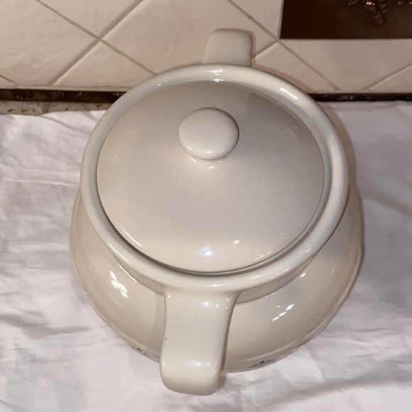 Like new Longaberger Pottery Woven Traditions Cookie Jar - Picture 6 of 10